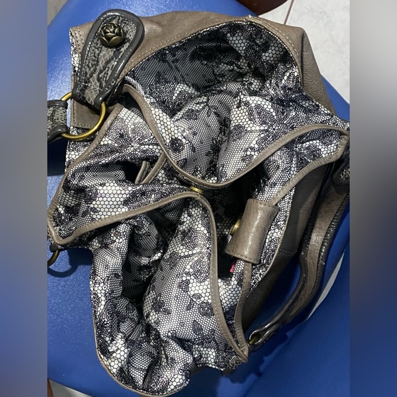 BetsyJohnson br leather/faux snakeskin trim,gold roses buttons hobo - Picture 11 of 16